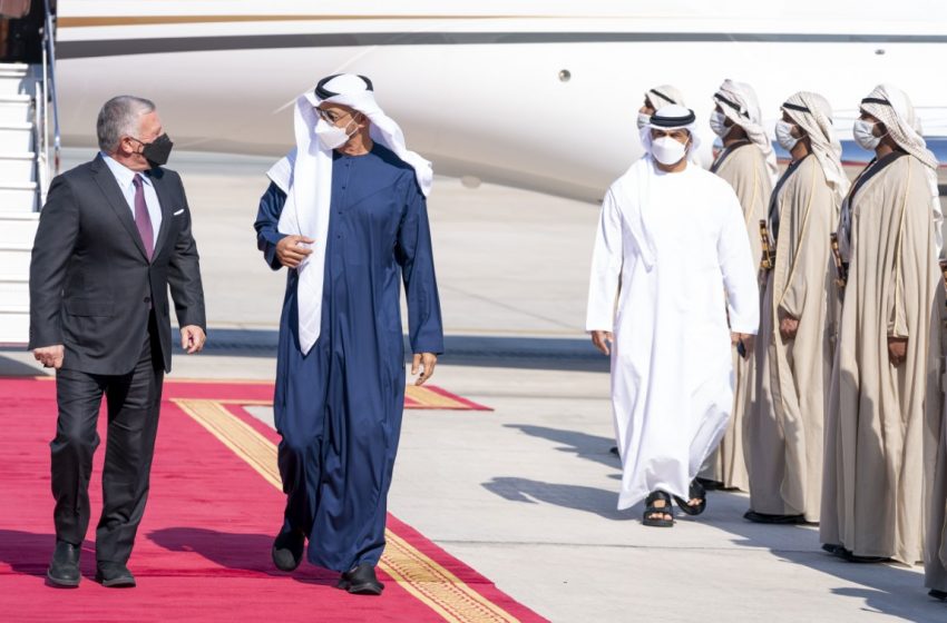  Mohamed bin Zayed, King of Jordan review regional developments