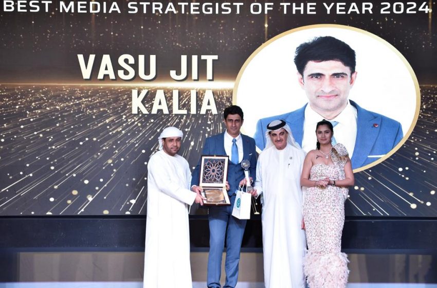  Fame King Vasu Jit Kalia honoured at the Gulf Achievers Awards